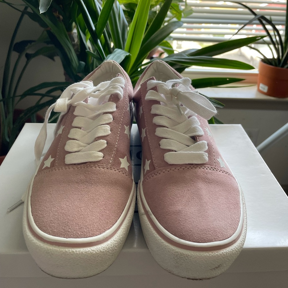 Steve Madden Pink suede canvas sneakers